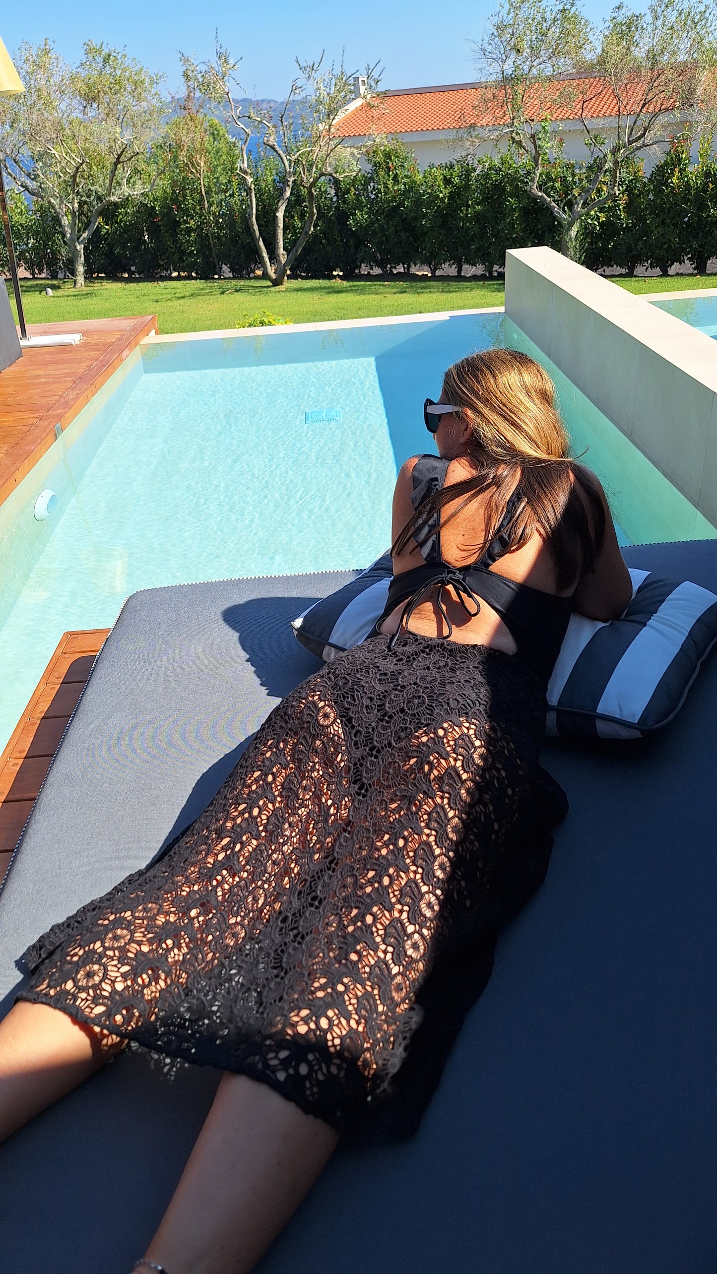 Chiara black crochet kimono